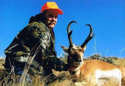 Wyoming Trophy Pronghorn Antelope Hunting, Guided Pronghorn Antelope Hunts. All Seasons Guide Service.