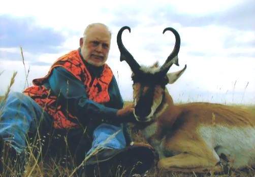 Wyoming Trophy Pronghorn Antelope Hunting, Guided Pronghorn Antelope Hunts. All Seasons Guide Service.