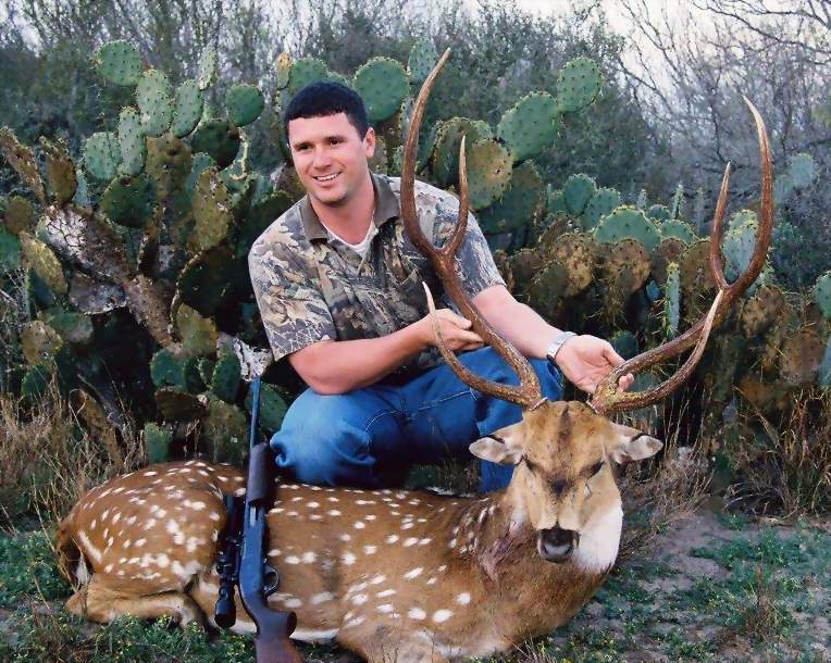 Texas Exotics Animal Hunts -All Season Guide Service